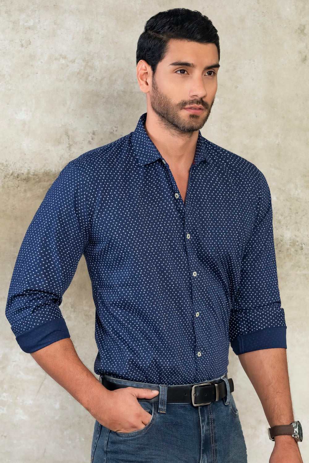 Camisa slim fit para hombre en algodón miniprint con cuello italiano y manga larga