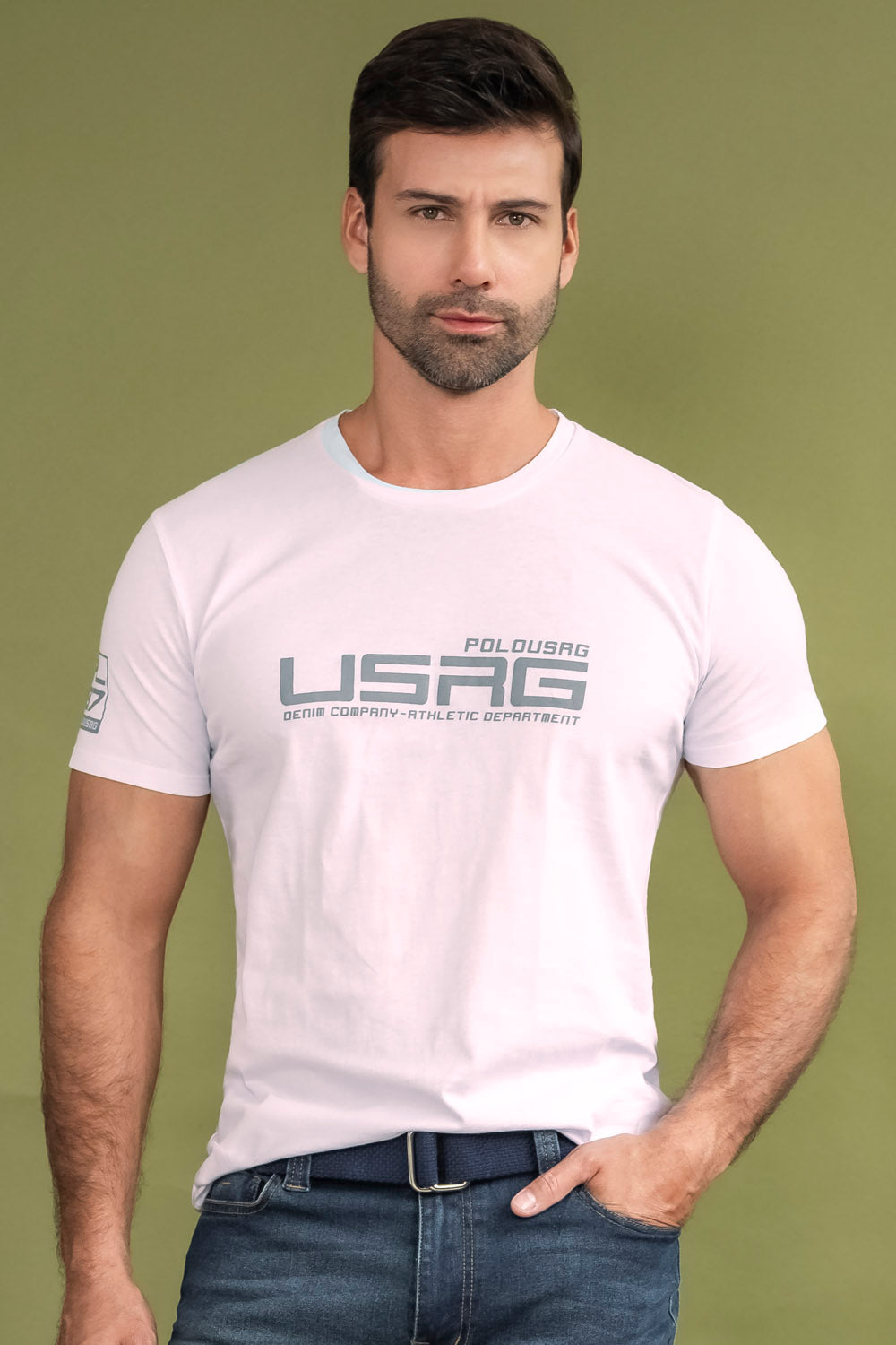 Camiseta slim fit para hombre con estampado frontal, cuello redondo y manga corta