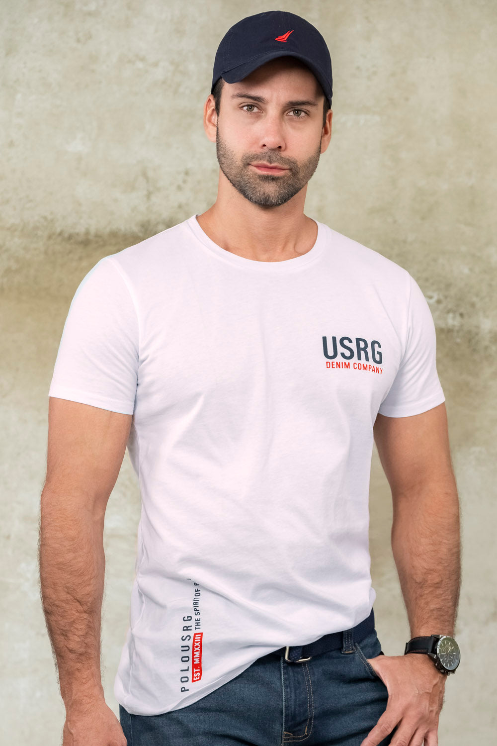 Camiseta slim fit para hombre con estampado frontal, cuello redondo y manga corta